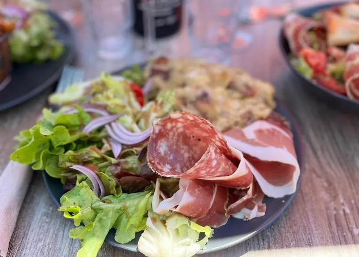 Refuge De La Banne Zajazd